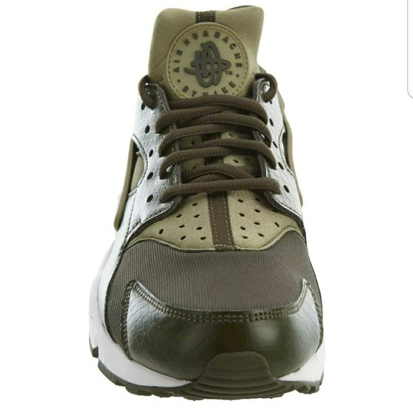 Nike Huarache Elite W Olive satin leather shoe - Picture 8 of 8